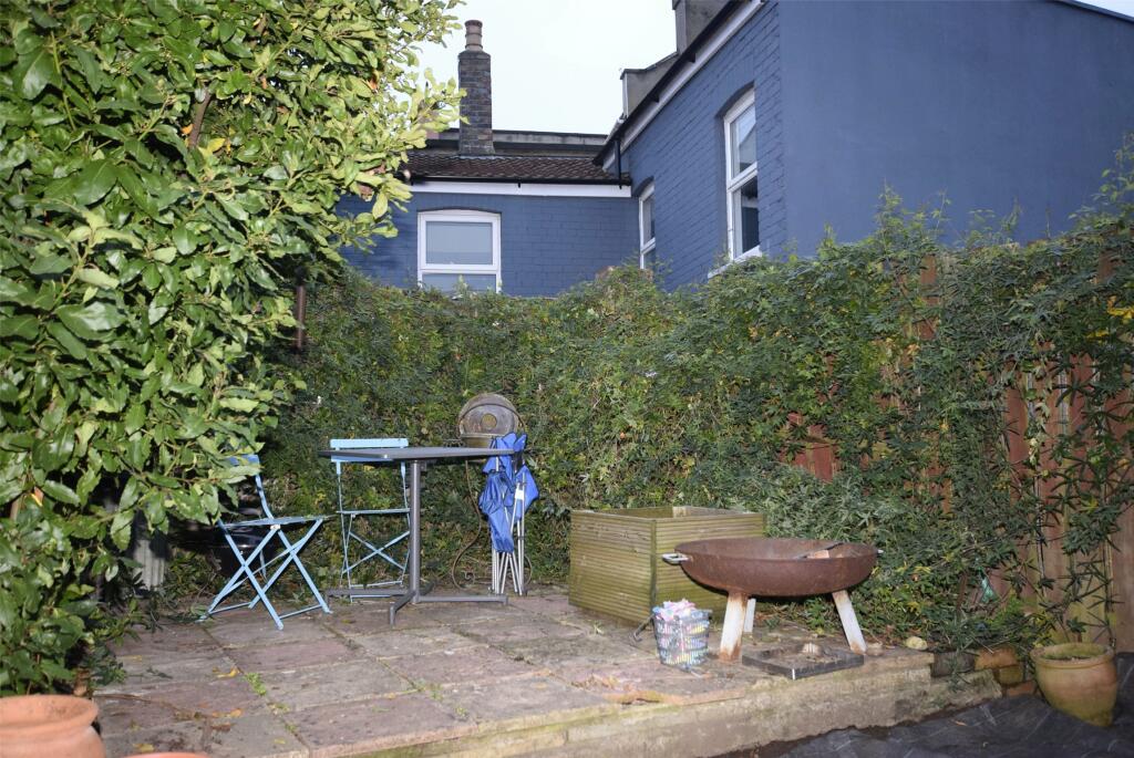 2 bed Terraced