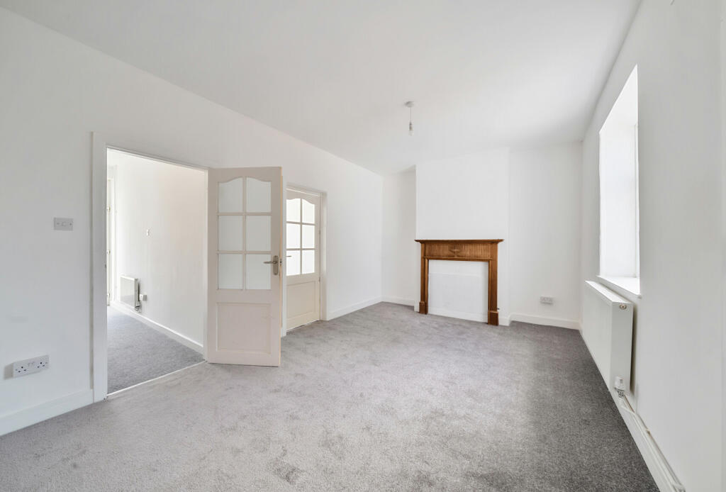 3 bed Semi-Detached