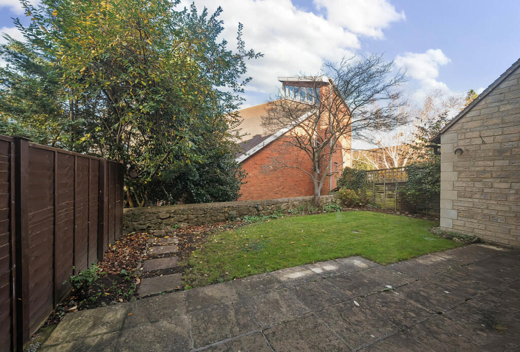 4 bed Semi-Detached