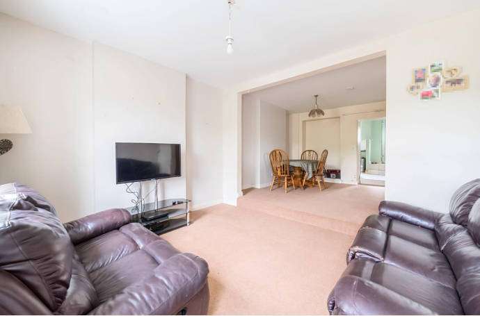 2 bed Character Property