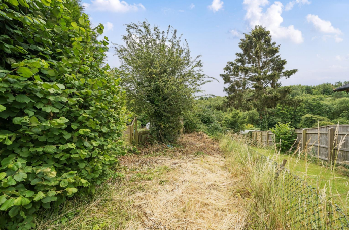 2 bed Character Property