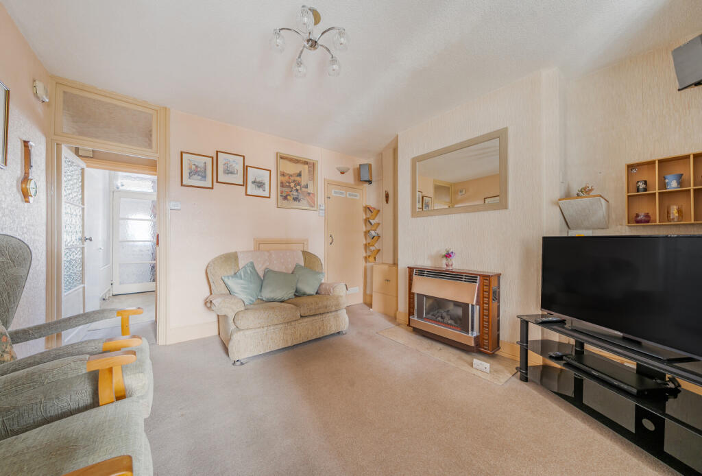2 bed Terraced