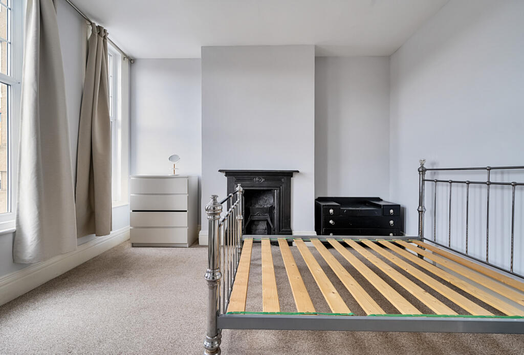 3 bed Maisonette