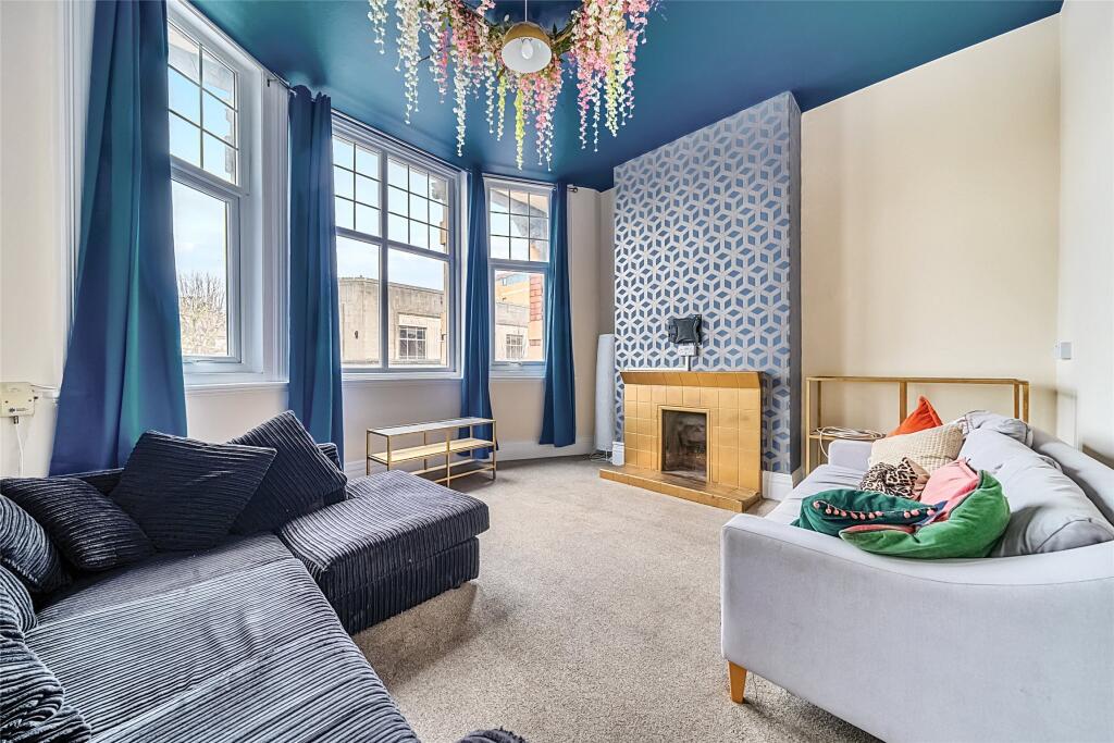 3 bed Maisonette