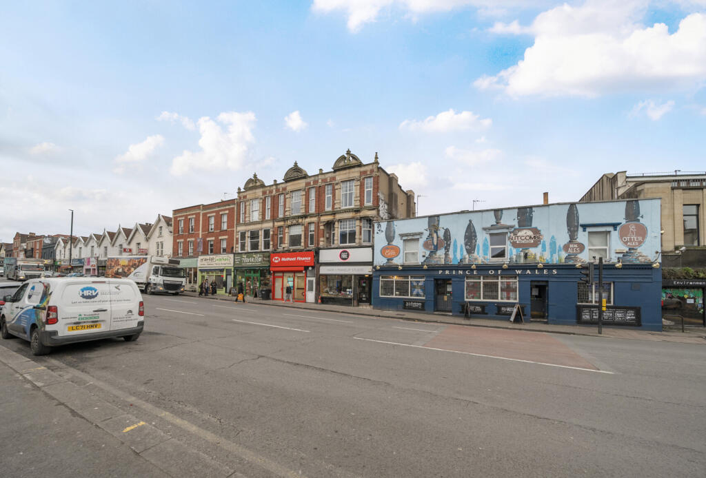 3 bed Maisonette