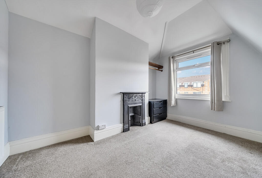 3 bed Maisonette
