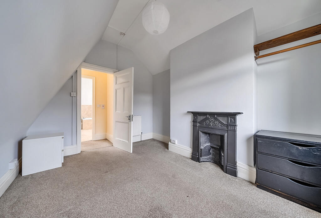 3 bed Maisonette