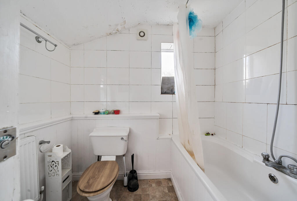 3 bed Semi-Detached