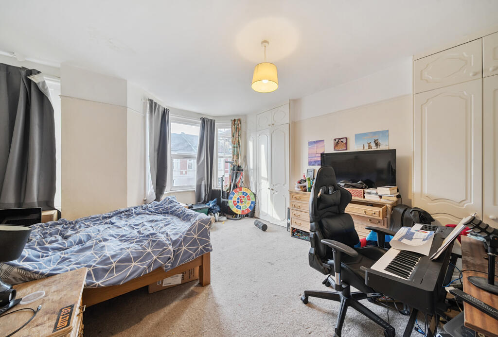 3 bed Semi-Detached