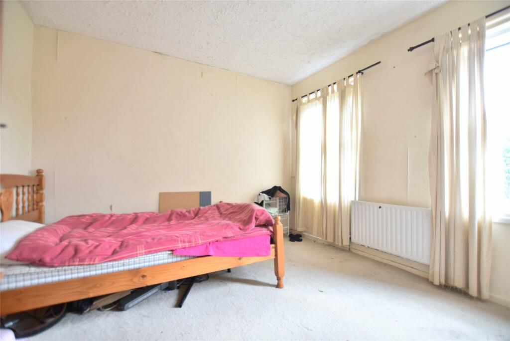 2 bed Detached