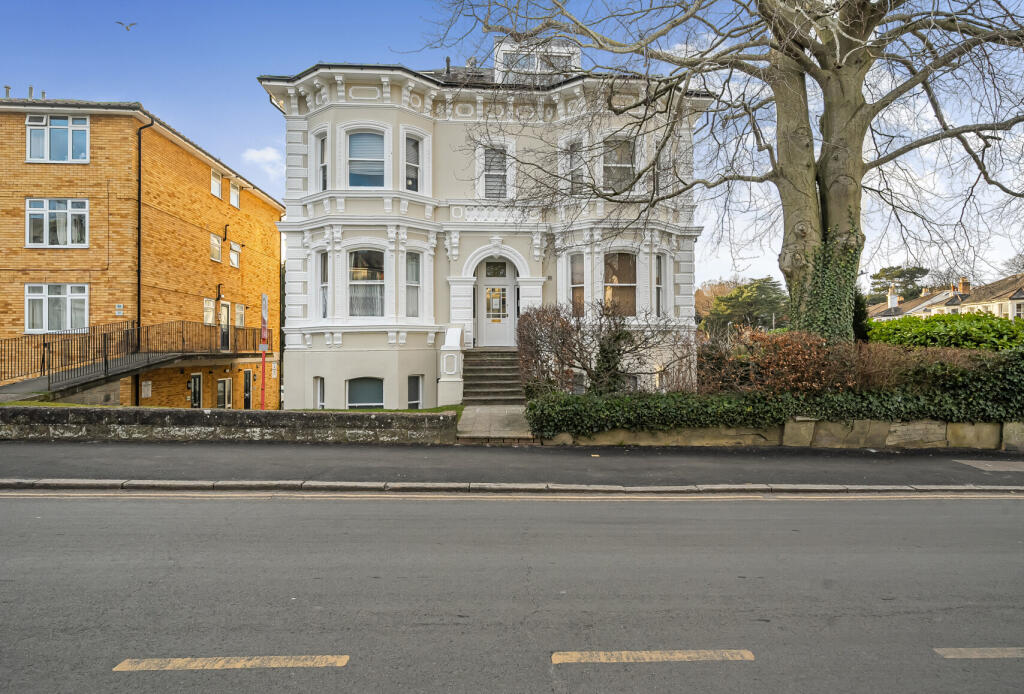 1 bed Apartment