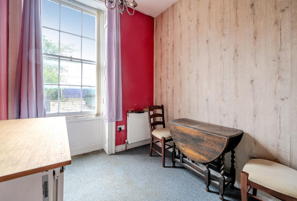 7 bed House Share