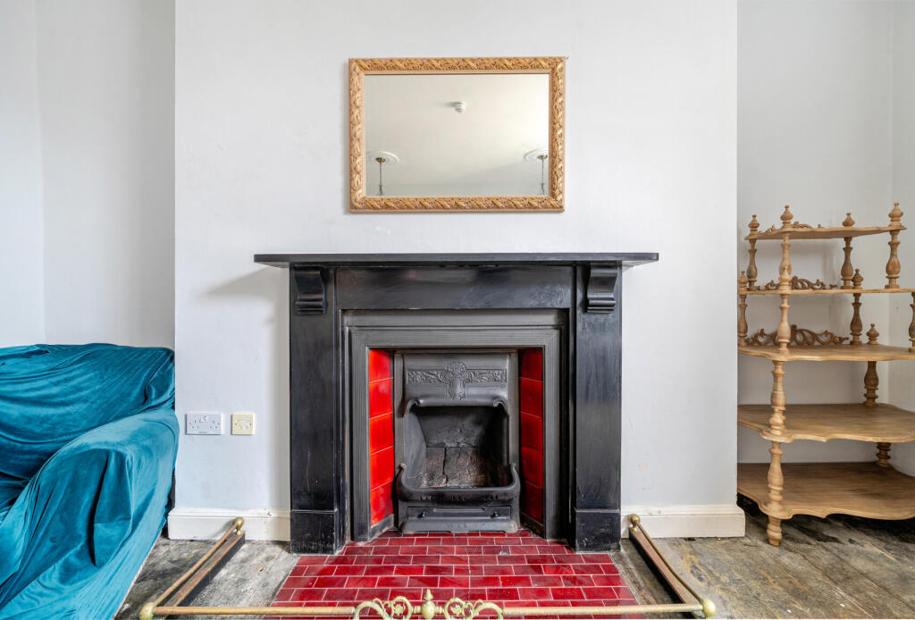 7 bed House Share