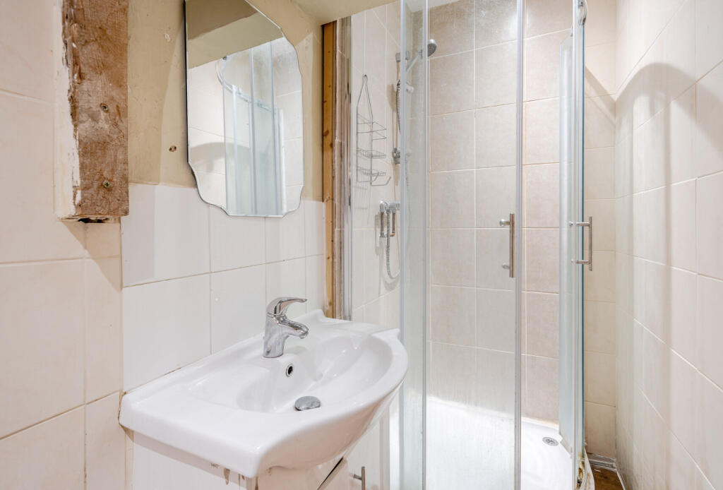 7 bed House Share