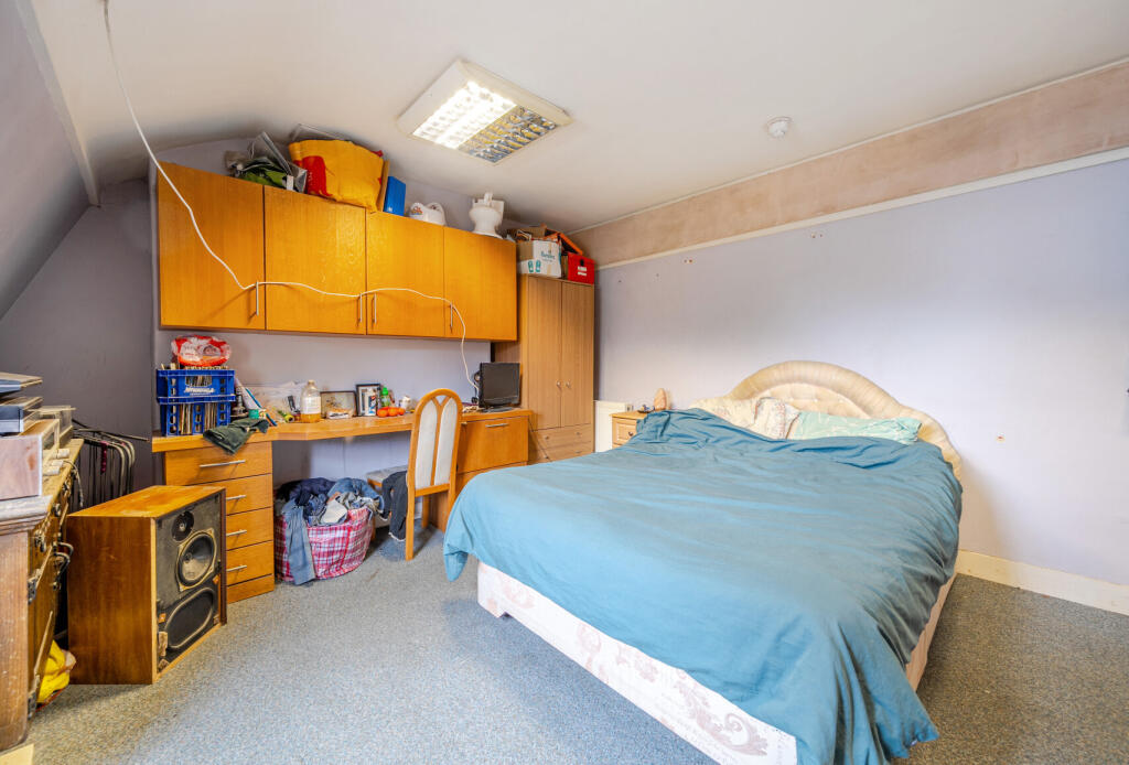 7 bed House Share