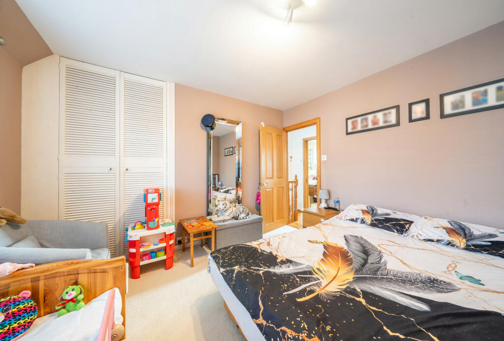 2 bed Semi-Detached