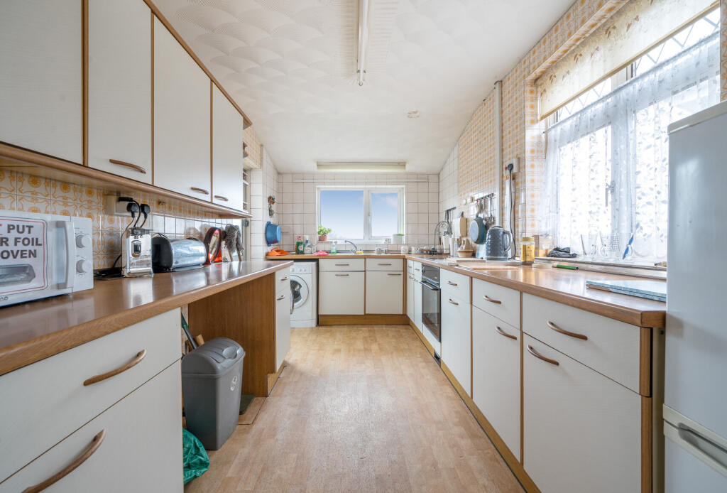 2 bed House