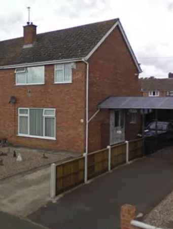 4 bed Semi-Detached