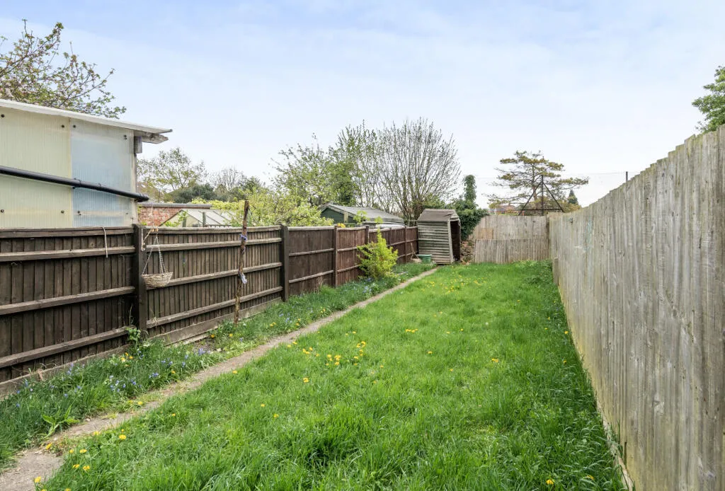 3 bed End of Terrace