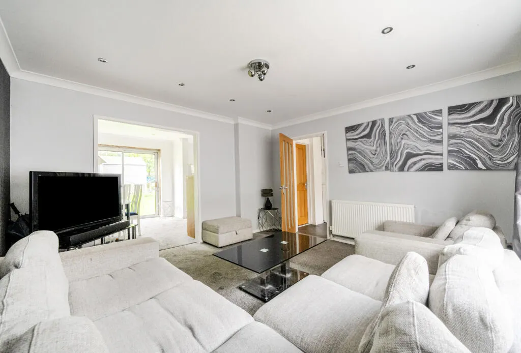 3 bed Semi-Detached