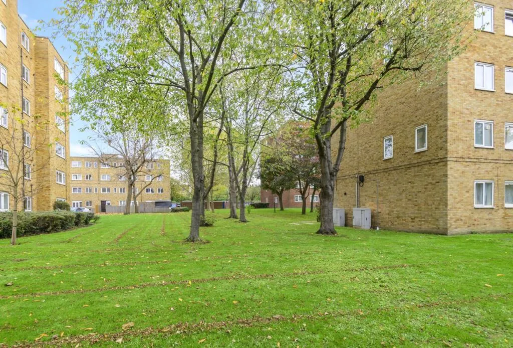 2 bed Block of Apartments