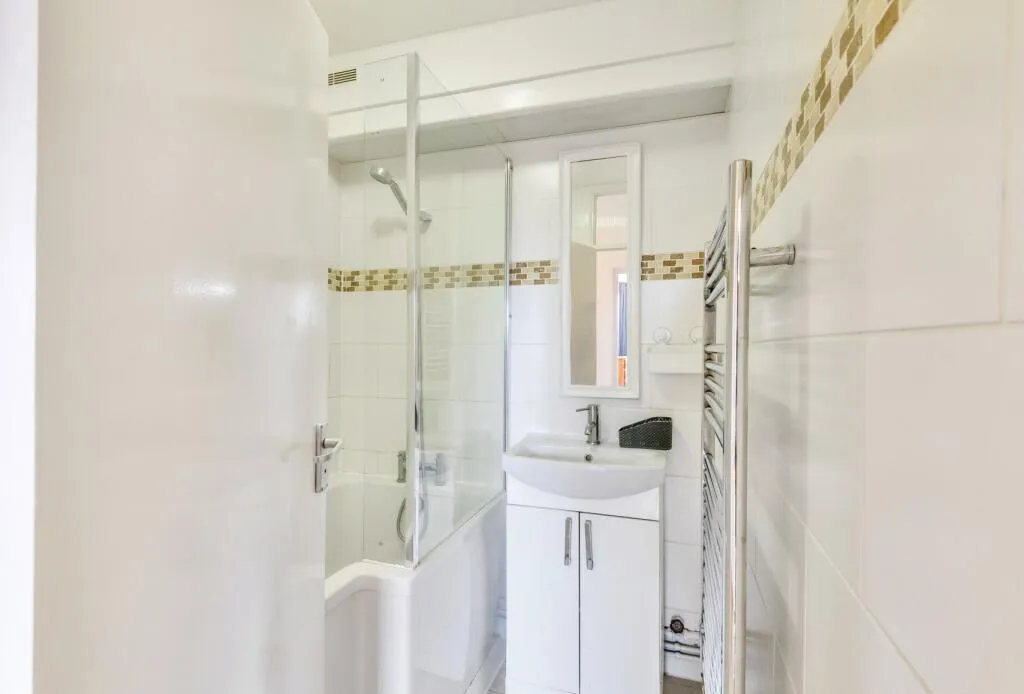 2 bed Block of Apartments