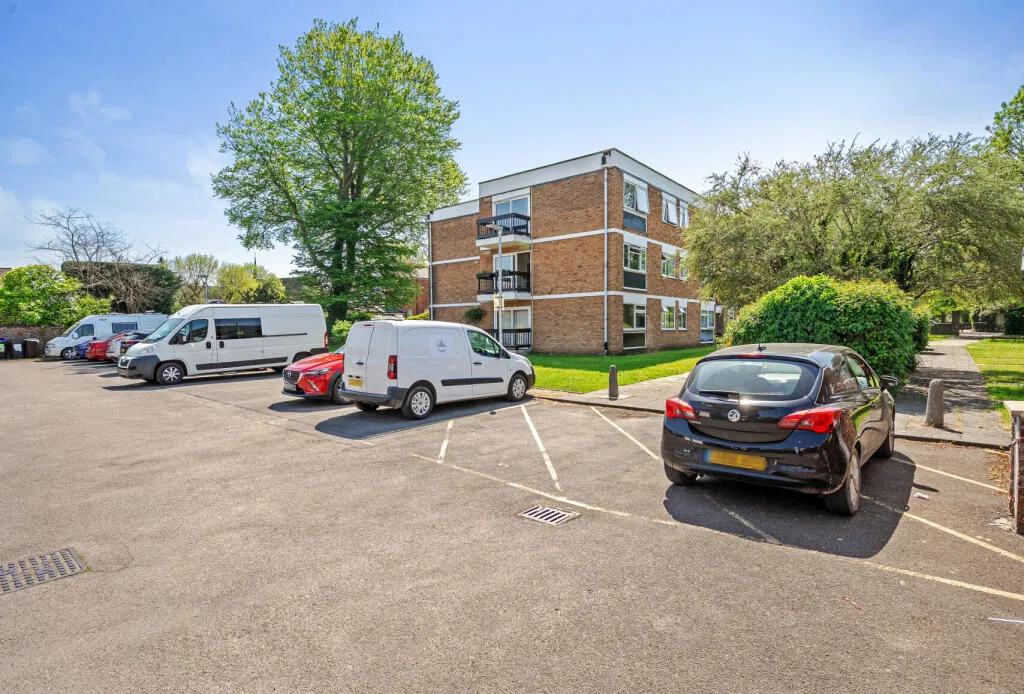 1 bed Apartment