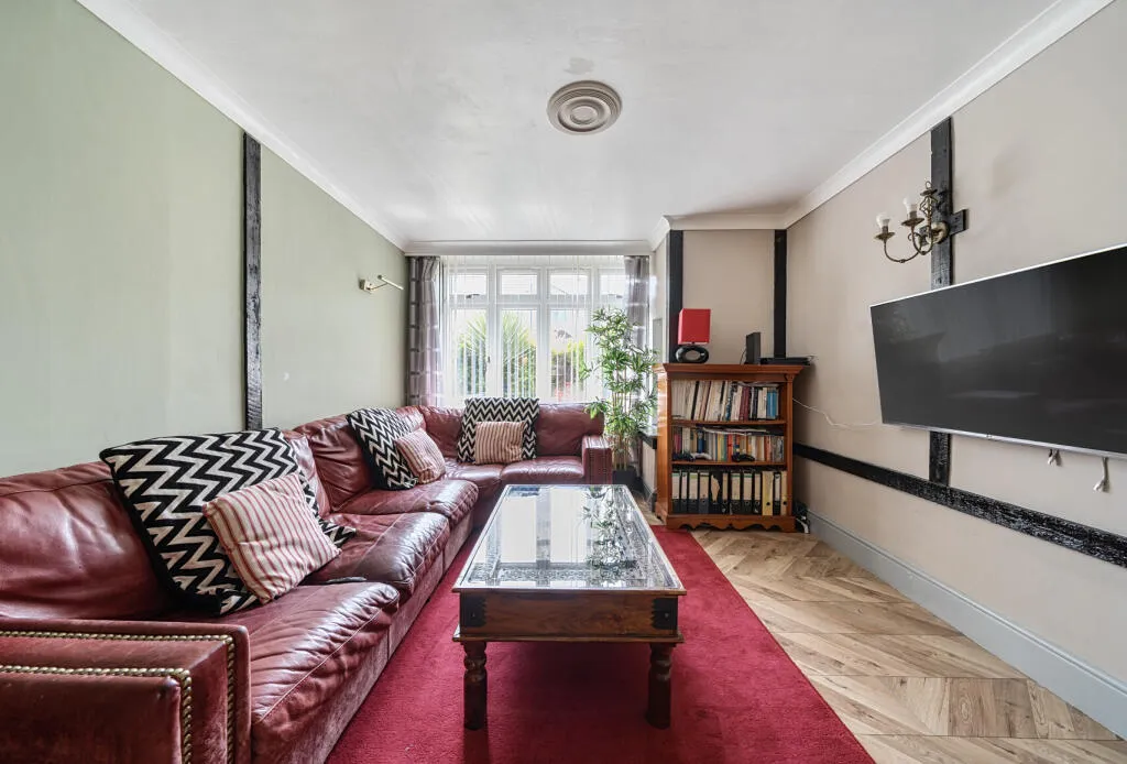 4 bed Semi-Detached
