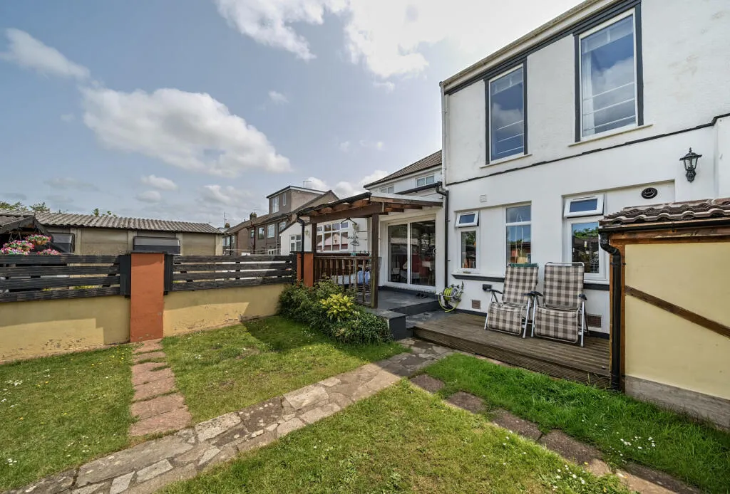 4 bed Semi-Detached