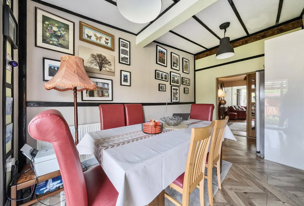 4 bed Semi-Detached
