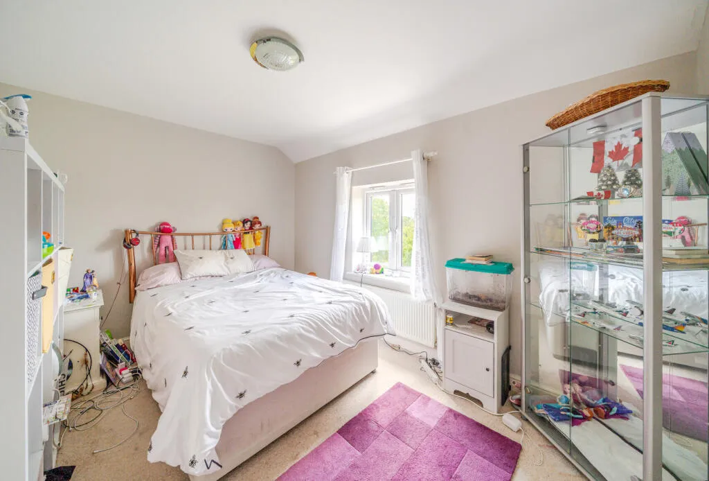 4 bed Detached