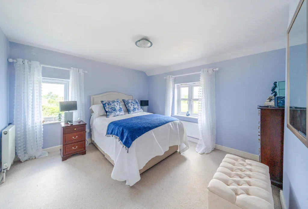 4 bed Detached