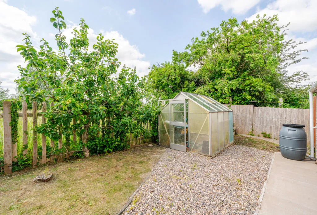 4 bed Detached