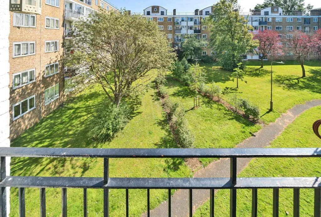 3 bed Apartment