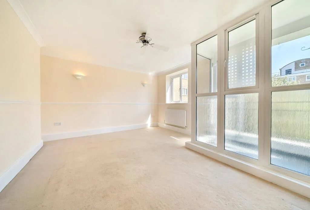 3 bed Apartment