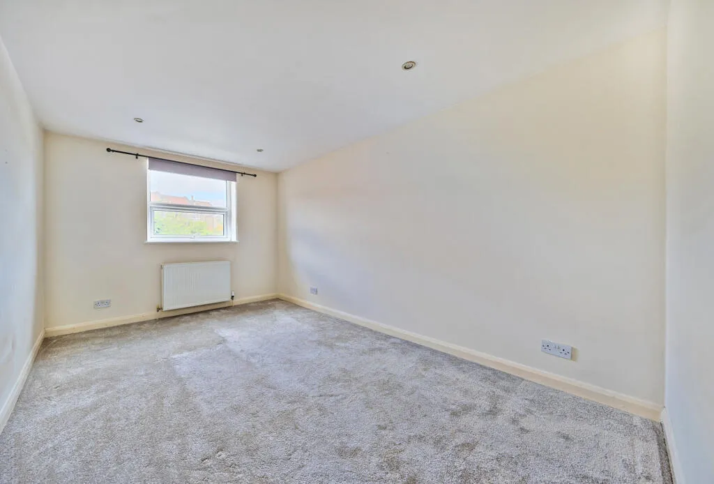 2 bed Apartment