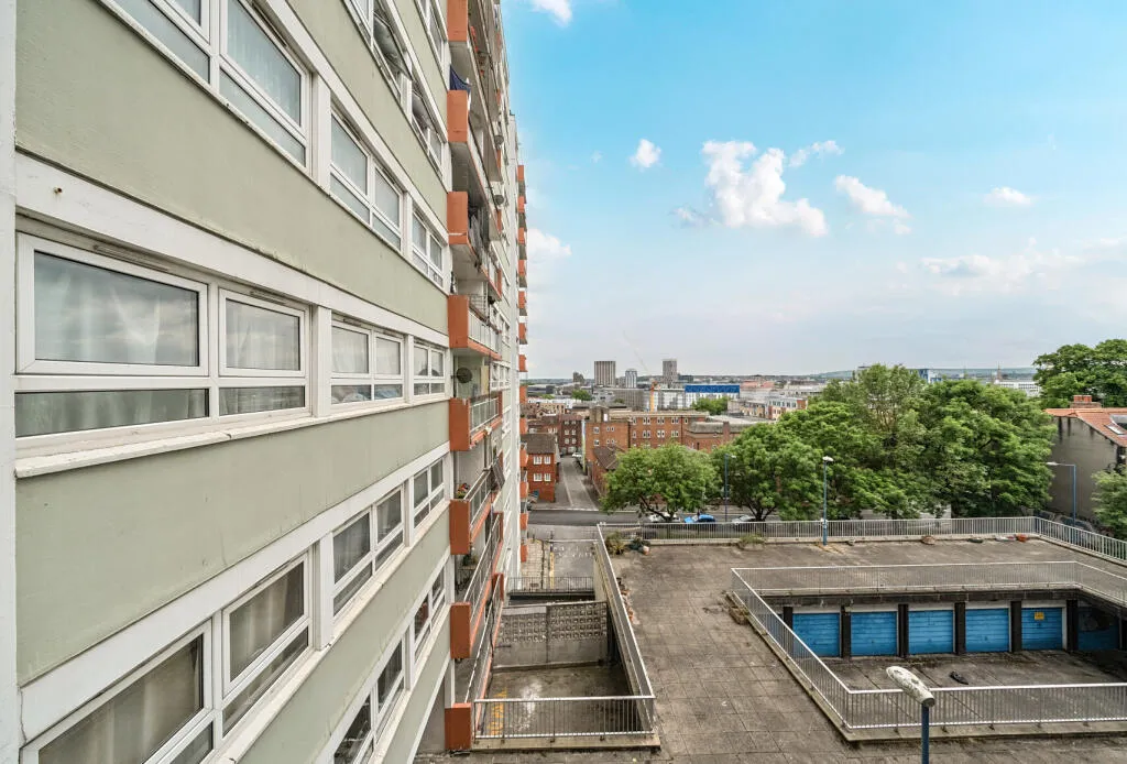 2 bed Apartment