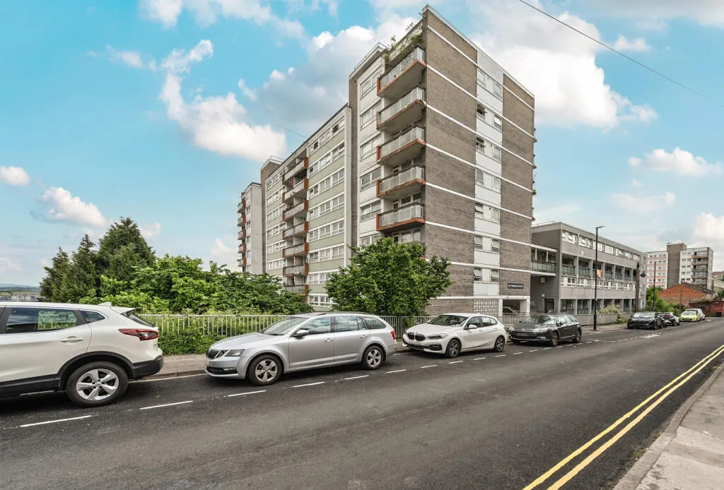 2 bed Apartment