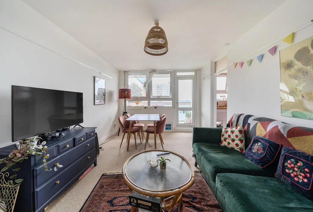 2 bed Apartment