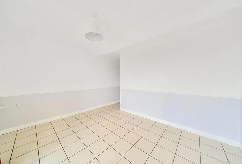 1 bed Ground Flat