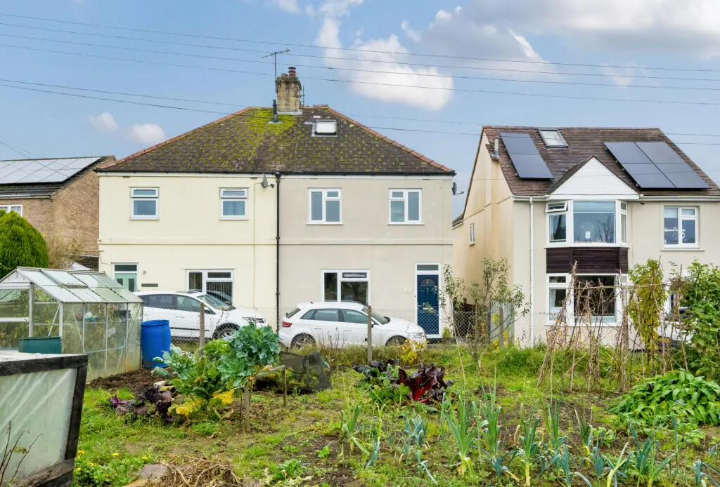 2 bed Semi-Detached