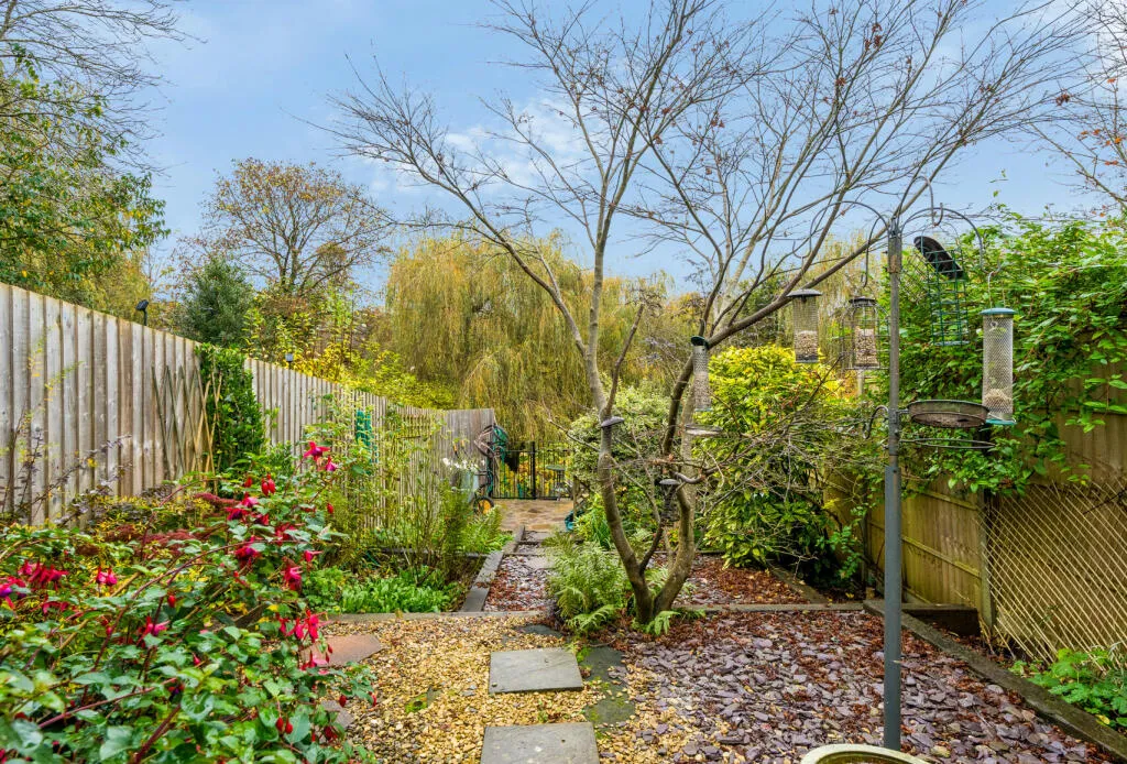 2 bed Semi-Detached