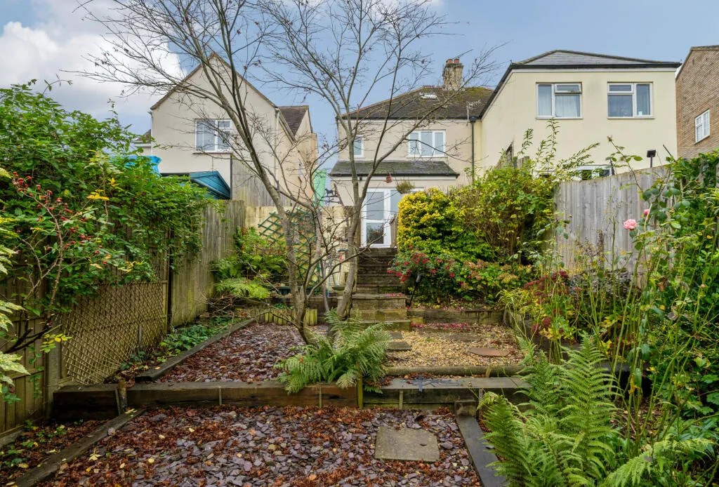 2 bed Semi-Detached