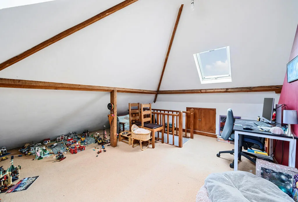 2 bed Semi-Detached