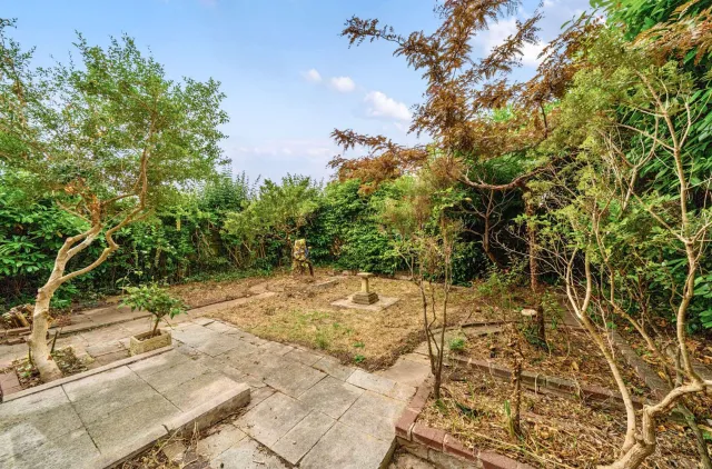 3 bed Semi-Detached