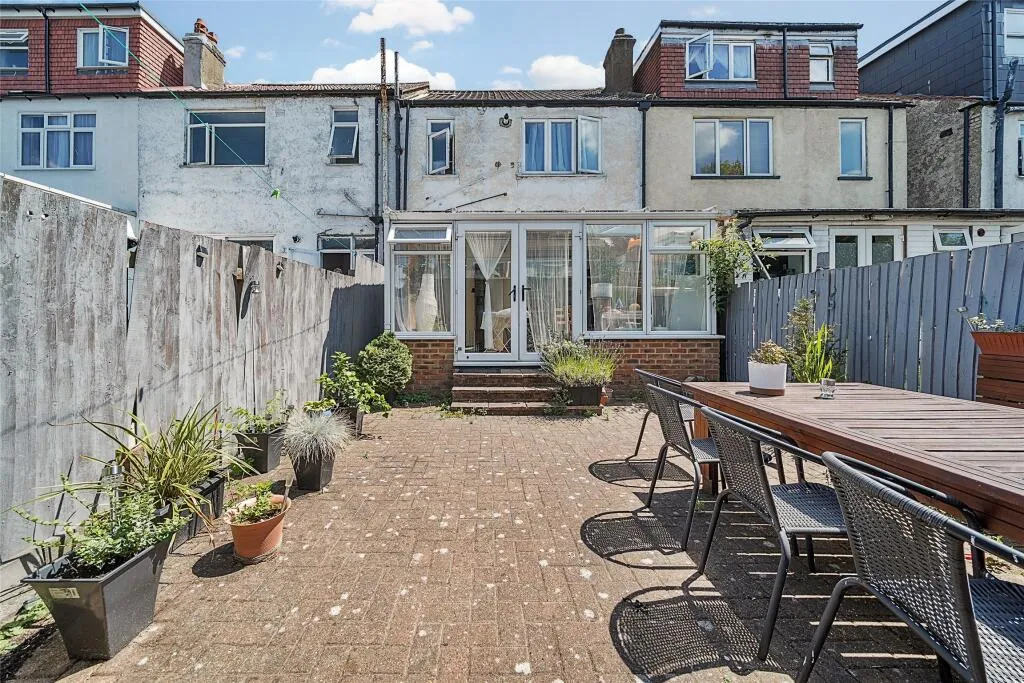 3 bed Terraced
