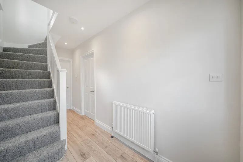 4 bed End of Terrace