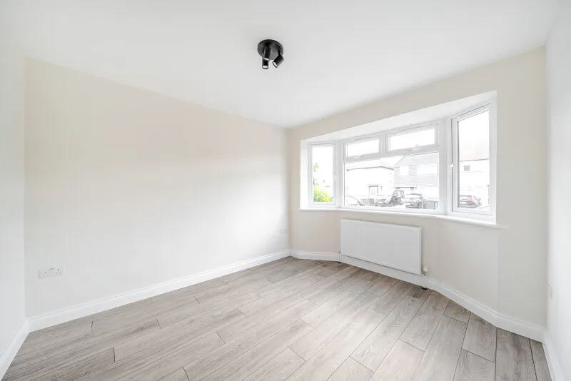 4 bed End of Terrace