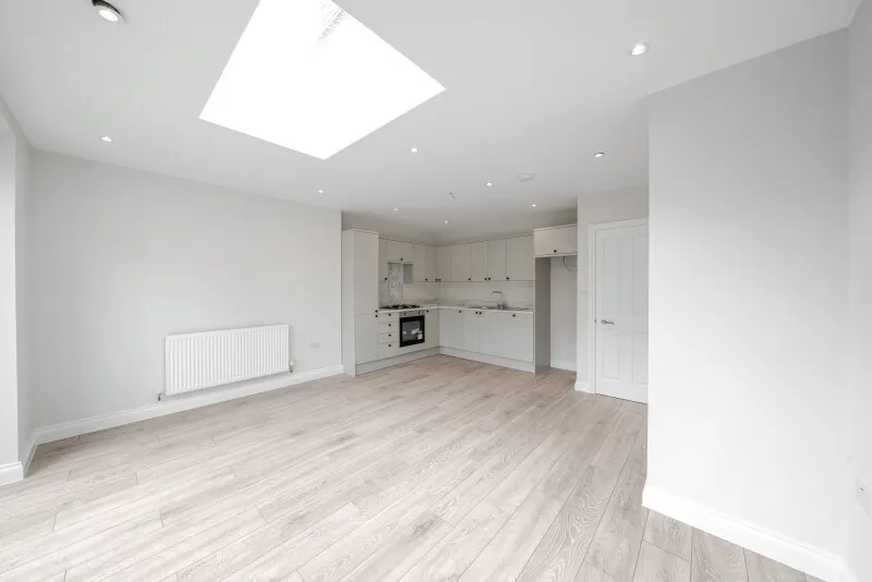 4 bed End of Terrace