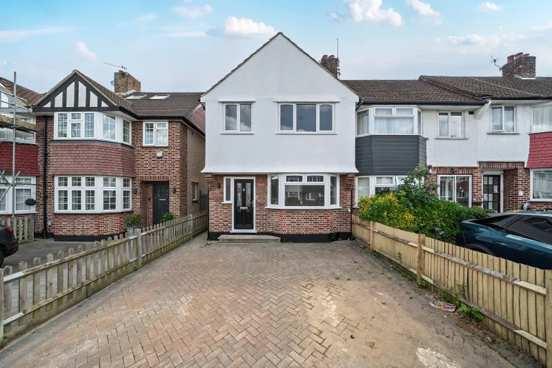 4 bed End of Terrace
